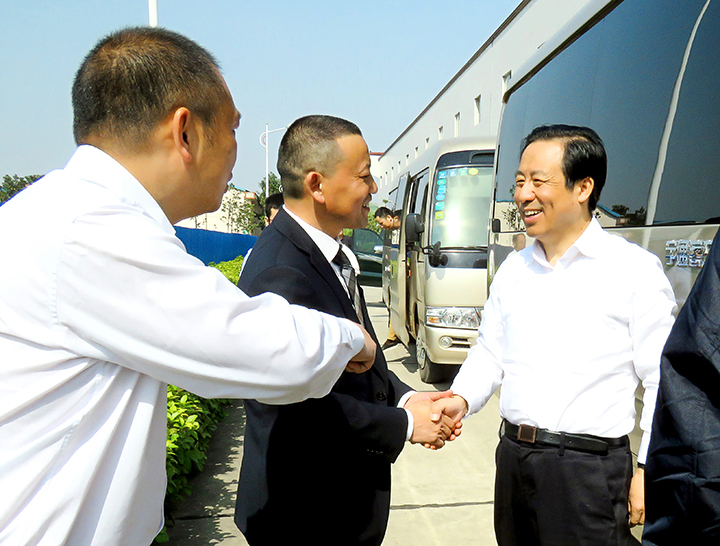 Governor of Hunan Province Xu Dazhe inspects Ping An Medical Device Technology Co., Ltd.